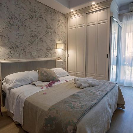 Hotel Mocambo Piscina E Spiaggia 산베네데토델트론토 외부 사진