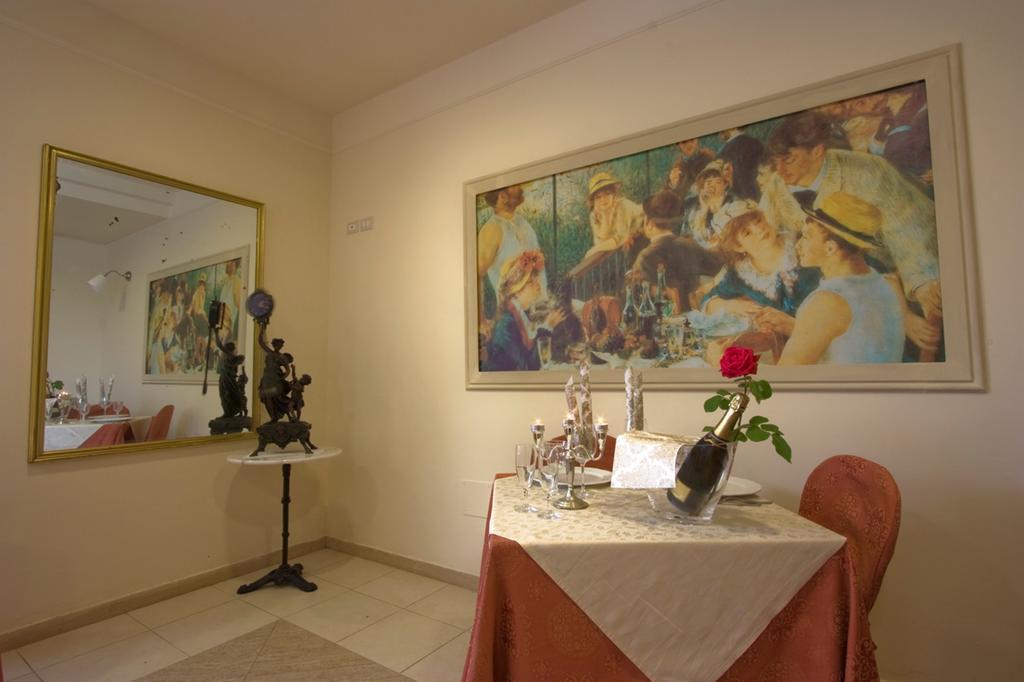 Hotel Mocambo Piscina E Spiaggia 산베네데토델트론토 외부 사진