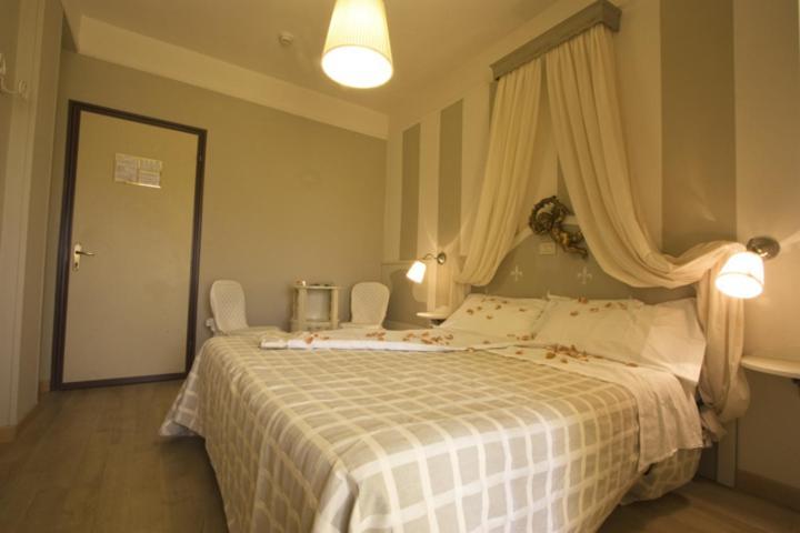 Hotel Mocambo Piscina E Spiaggia 산베네데토델트론토 외부 사진